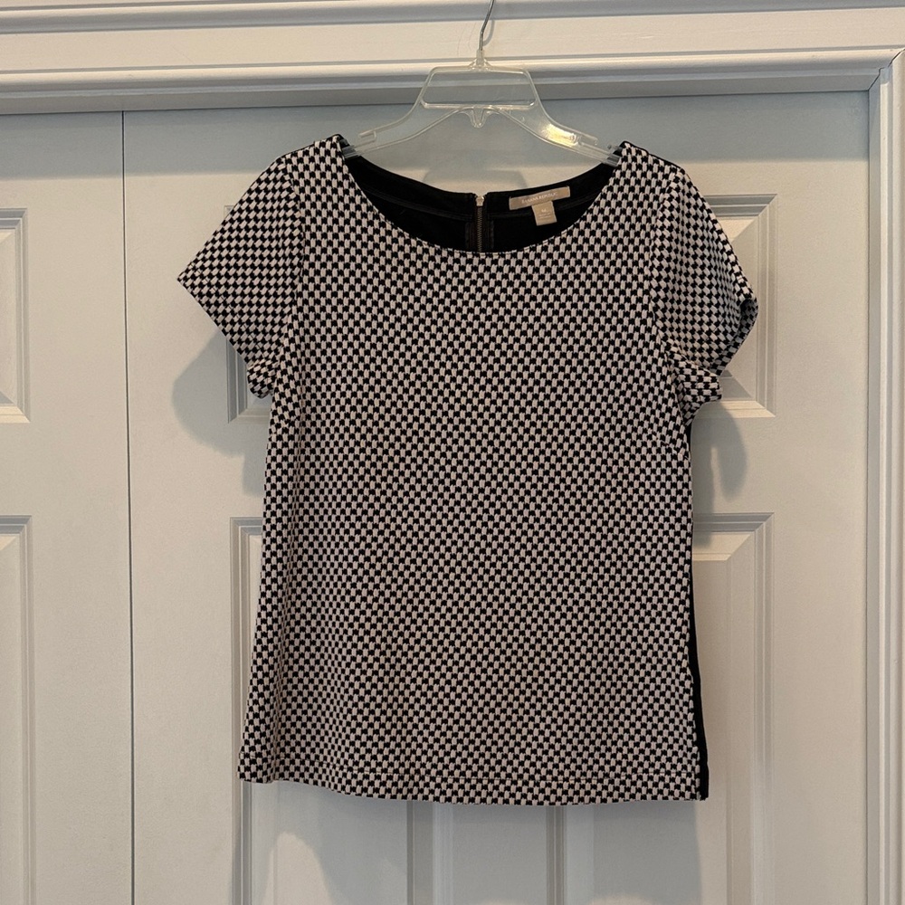 Banana Republic Black and White Checkered Tee